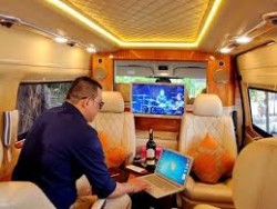 xe limousine Hạ Long Hà Nội gọi 0945212218